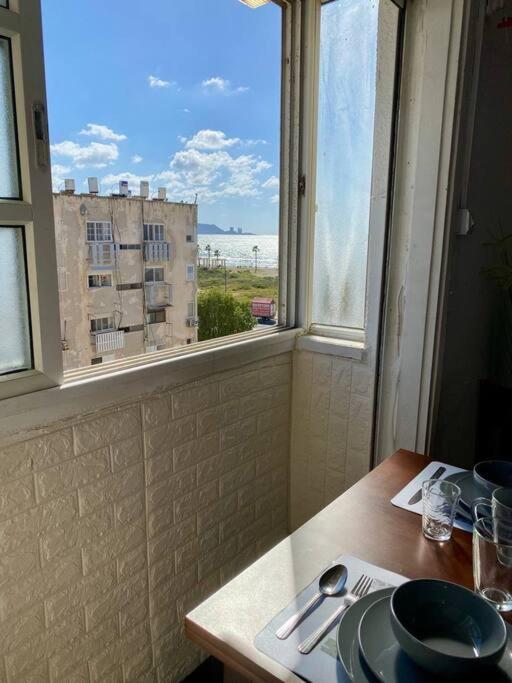 Amazing See Breeze In Kiryat Ym Qiryat Yam Exterior foto